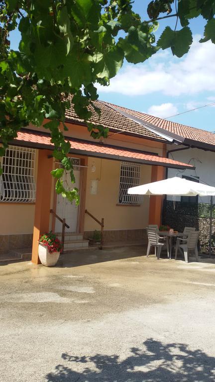 La Casa Dei Nonni Panzió Campagna Kültér fotó